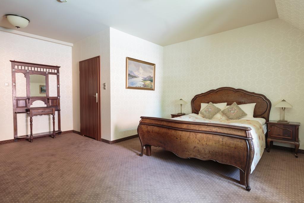 Hotel Folwark Zgierz Room photo